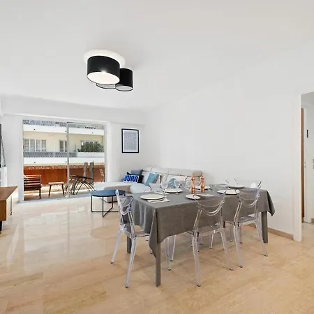 Appartement 110 M2 Family, 3 Bedrooms Ac And Terrace 8 Min Away Nice
